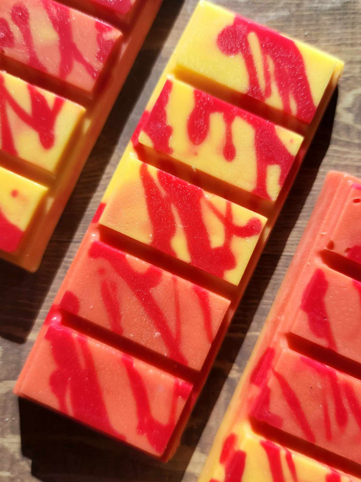 Peachy Rings Wax Melts for a Sweet and Fruity Aroma by Rainy Morning Candles