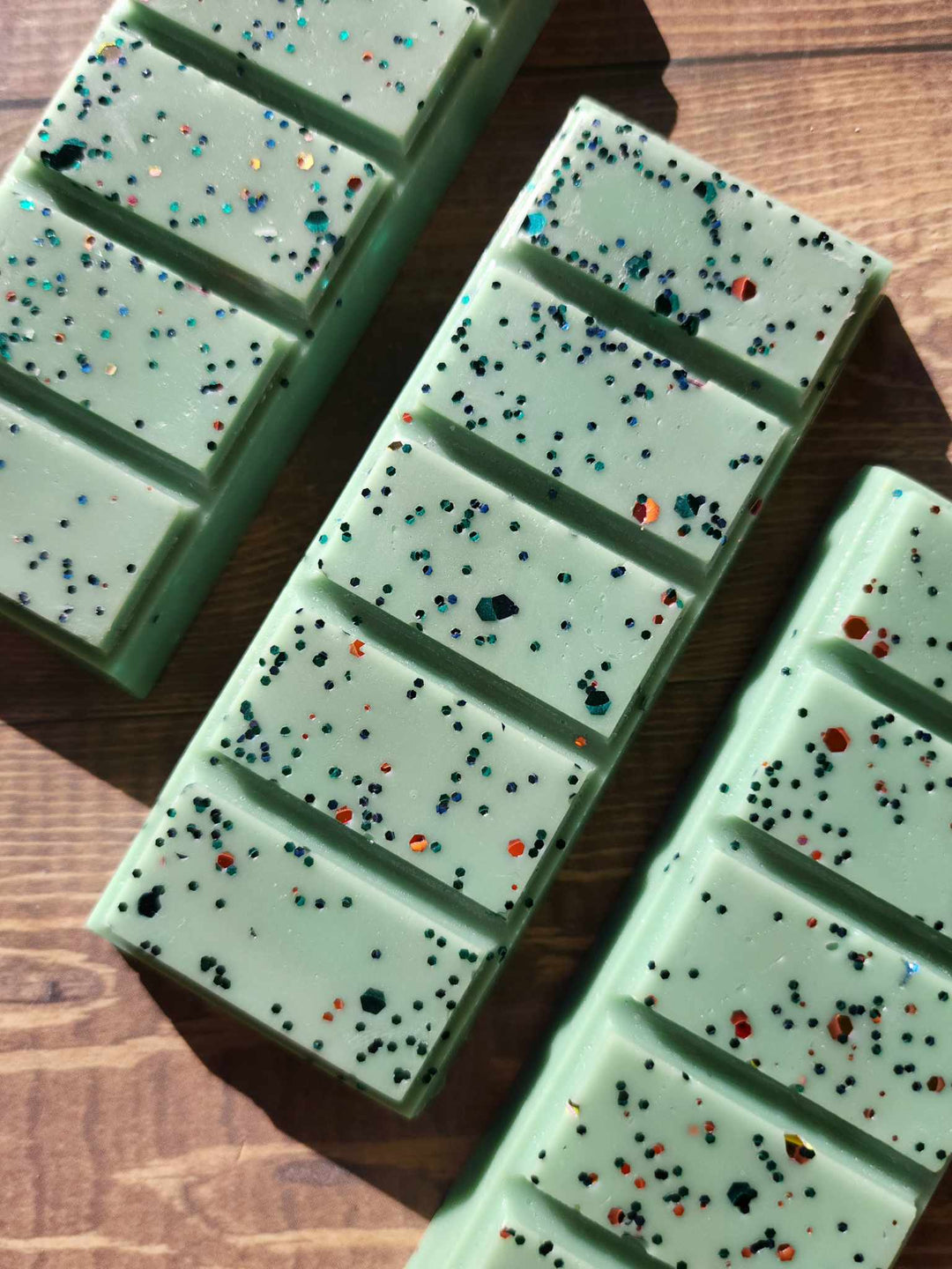 App-Uh-Latch-Uh Wax Melts for Invigorating Home Fragrance by Rainy Morning Candles