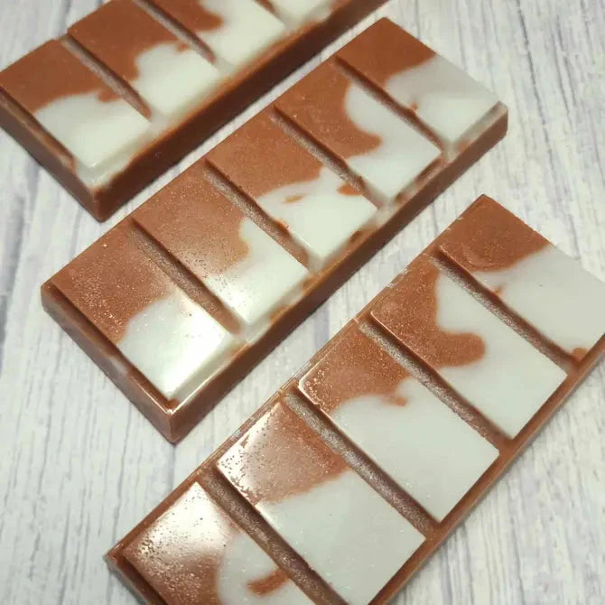 Cinnamon Roll Wax Melts for a Sweetly Scented Home by Rainy Morning Candles